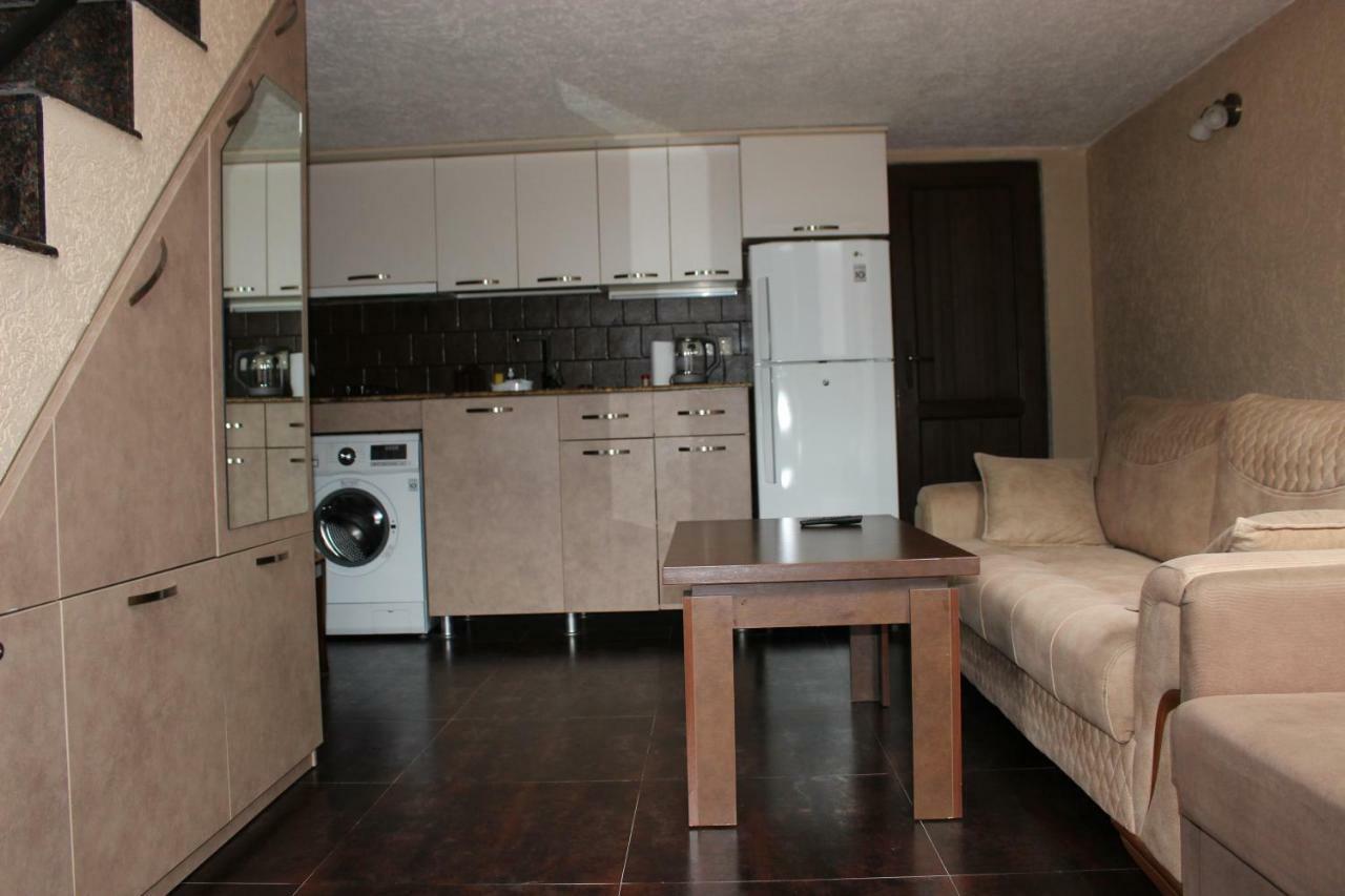 Apartment Anzi Μπατούμι Εξωτερικό φωτογραφία