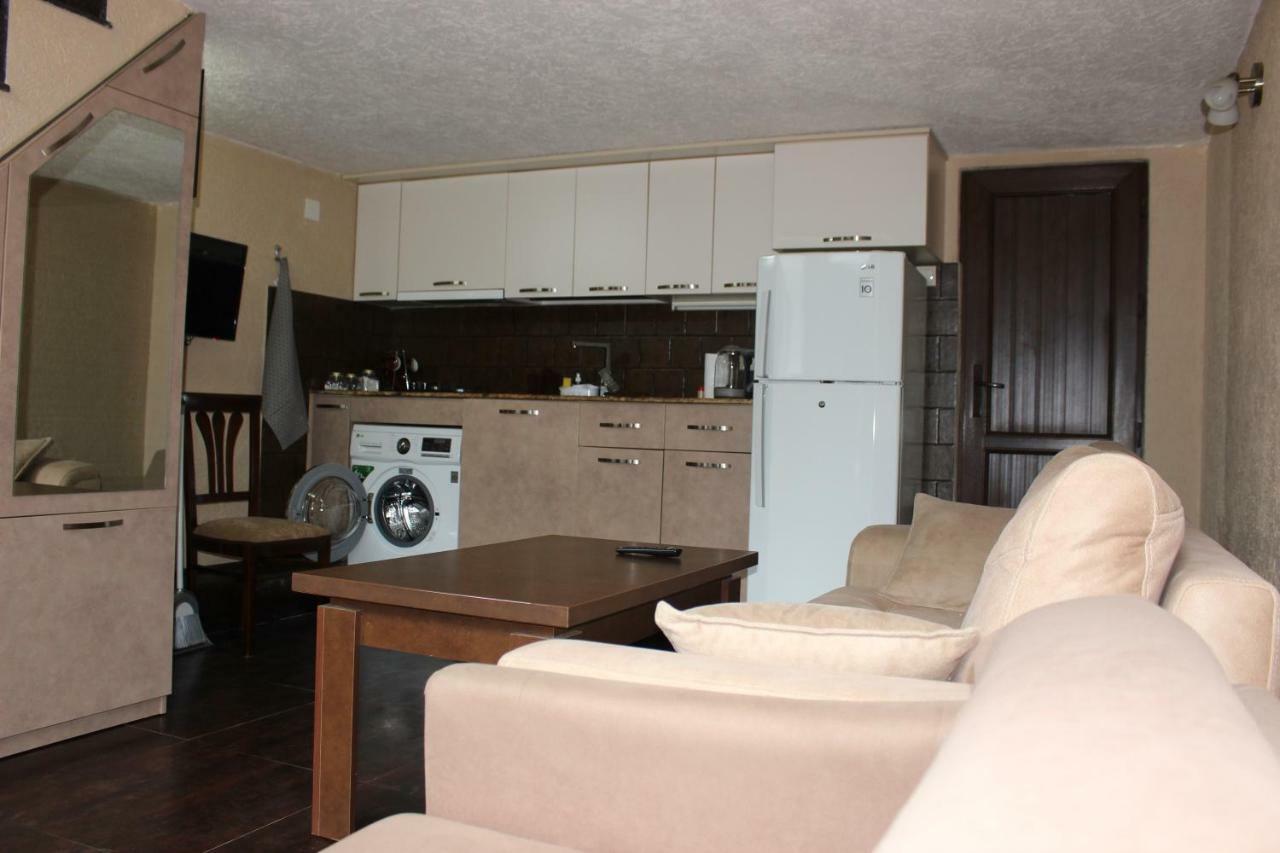 Apartment Anzi Μπατούμι Εξωτερικό φωτογραφία